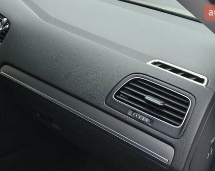 Белый Фольксваген Гольф, объемом двигателя 1.6 л и пробегом 214 тыс. км за 10800 $, фото 24 на Automoto.ua