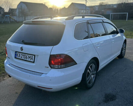 Белый Фольксваген Гольф, объемом двигателя 1.6 л и пробегом 206 тыс. км за 9999 $, фото 5 на Automoto.ua