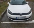 Белый Фольксваген Гольф, объемом двигателя 1.6 л и пробегом 263 тыс. км за 7000 $, фото 2 на Automoto.ua