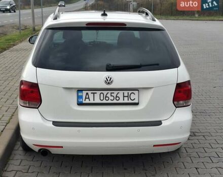 Белый Фольксваген Гольф, объемом двигателя 1.6 л и пробегом 293 тыс. км за 9300 $, фото 4 на Automoto.ua