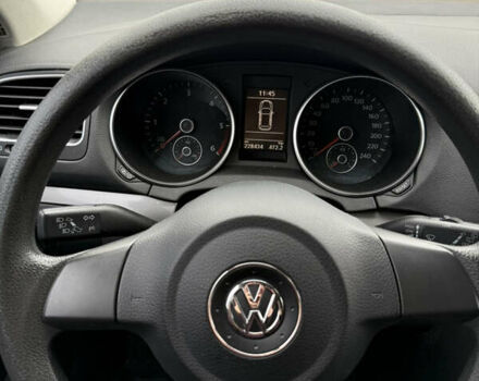 Белый Фольксваген Гольф, объемом двигателя 1.6 л и пробегом 228 тыс. км за 7900 $, фото 17 на Automoto.ua