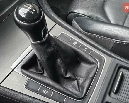 Белый Фольксваген Гольф, объемом двигателя 1.6 л и пробегом 214 тыс. км за 10800 $, фото 15 на Automoto.ua