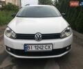 Белый Фольксваген Гольф, объемом двигателя 1.6 л и пробегом 275 тыс. км за 8700 $, фото 1 на Automoto.ua