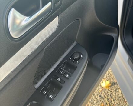 Білий Фольксваген Гольф, об'ємом двигуна 1.4 л та пробігом 213 тис. км за 9000 $, фото 22 на Automoto.ua