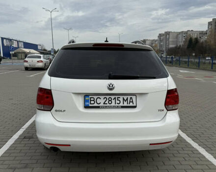 Белый Фольксваген Гольф, объемом двигателя 1.6 л и пробегом 228 тыс. км за 7900 $, фото 5 на Automoto.ua