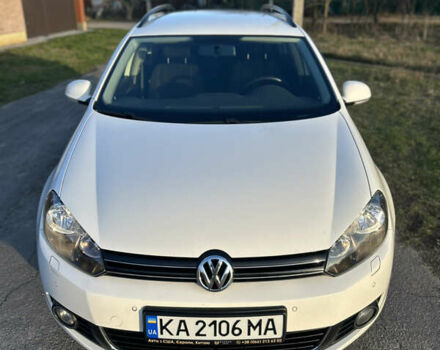 Белый Фольксваген Гольф, объемом двигателя 1.6 л и пробегом 206 тыс. км за 9999 $, фото 2 на Automoto.ua