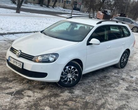 Белый Фольксваген Гольф, объемом двигателя 1.6 л и пробегом 220 тыс. км за 8000 $, фото 1 на Automoto.ua