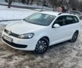 Белый Фольксваген Гольф, объемом двигателя 1.6 л и пробегом 220 тыс. км за 8000 $, фото 1 на Automoto.ua