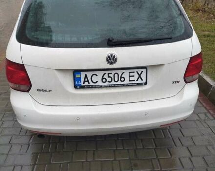 Белый Фольксваген Гольф, объемом двигателя 1.6 л и пробегом 263 тыс. км за 7000 $, фото 2 на Automoto.ua