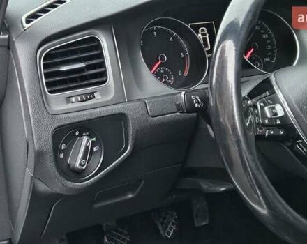 Белый Фольксваген Гольф, объемом двигателя 1.6 л и пробегом 214 тыс. км за 10800 $, фото 13 на Automoto.ua