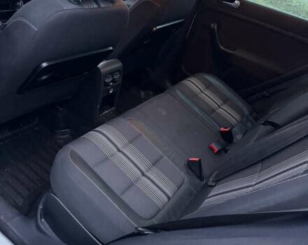 Білий Фольксваген Гольф, об'ємом двигуна 1.6 л та пробігом 267 тис. км за 8700 $, фото 5 на Automoto.ua