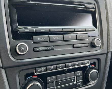 Белый Фольксваген Гольф, объемом двигателя 1.6 л и пробегом 228 тыс. км за 7900 $, фото 18 на Automoto.ua