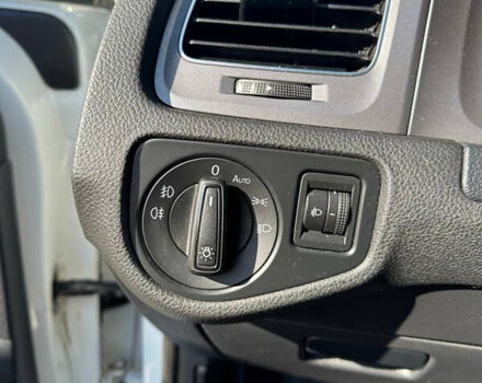 Белый Фольксваген Гольф, объемом двигателя 1.6 л и пробегом 203 тыс. км за 10500 $, фото 5 на Automoto.ua