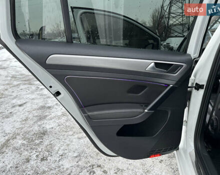 Белый Фольксваген Гольф, объемом двигателя 1.4 л и пробегом 284 тыс. км за 8500 $, фото 16 на Automoto.ua