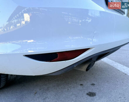 Белый Фольксваген Гольф, объемом двигателя 1.6 л и пробегом 256 тыс. км за 9500 $, фото 10 на Automoto.ua