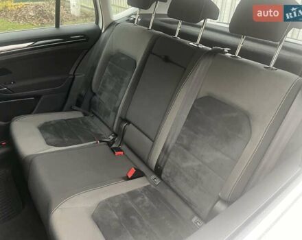 Белый Фольксваген Гольф, объемом двигателя 1.6 л и пробегом 216 тыс. км за 10900 $, фото 29 на Automoto.ua