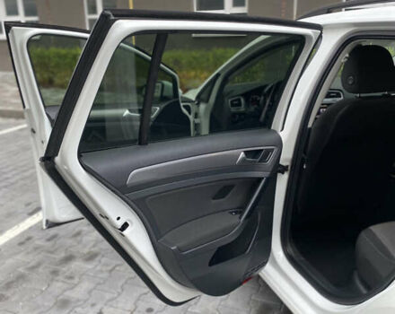 Белый Фольксваген Гольф, объемом двигателя 1.6 л и пробегом 275 тыс. км за 8700 $, фото 20 на Automoto.ua