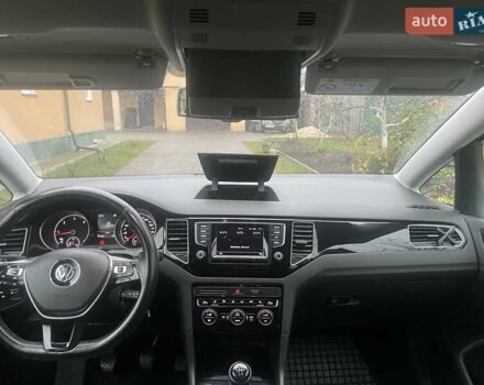 Белый Фольксваген Гольф, объемом двигателя 1.6 л и пробегом 216 тыс. км за 10900 $, фото 38 на Automoto.ua