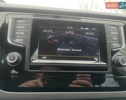 Белый Фольксваген Гольф, объемом двигателя 1.6 л и пробегом 216 тыс. км за 10900 $, фото 36 на Automoto.ua