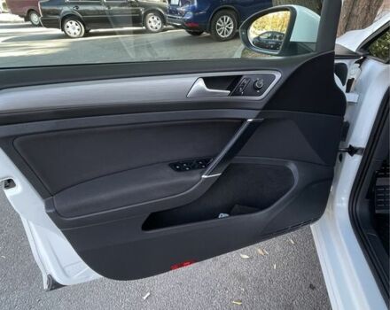 Белый Фольксваген Гольф, объемом двигателя 1.6 л и пробегом 255 тыс. км за 10900 $, фото 11 на Automoto.ua