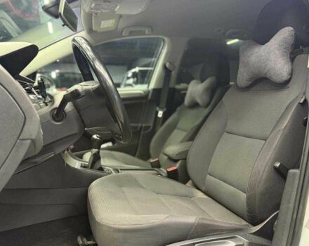 Білий Фольксваген Гольф, об'ємом двигуна 1.6 л та пробігом 231 тис. км за 11400 $, фото 10 на Automoto.ua