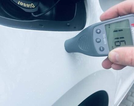 Белый Фольксваген Гольф, объемом двигателя 1.6 л и пробегом 216 тыс. км за 10900 $, фото 83 на Automoto.ua