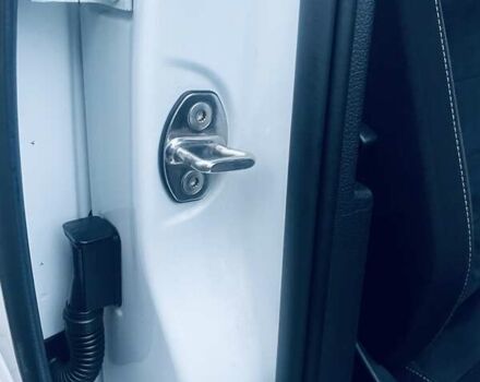 Белый Фольксваген Гольф, объемом двигателя 1.6 л и пробегом 216 тыс. км за 10900 $, фото 100 на Automoto.ua