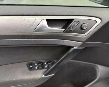 Білий Фольксваген Гольф, об'ємом двигуна 1.6 л та пробігом 231 тис. км за 11400 $, фото 7 на Automoto.ua