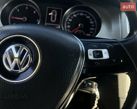 Белый Фольксваген Гольф, объемом двигателя 1.6 л и пробегом 268 тыс. км за 11000 $, фото 23 на Automoto.ua