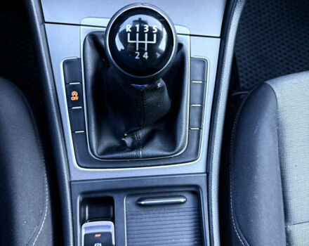 Белый Фольксваген Гольф, объемом двигателя 1.6 л и пробегом 256 тыс. км за 9500 $, фото 32 на Automoto.ua