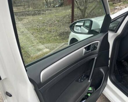 Белый Фольксваген Гольф, объемом двигателя 1.6 л и пробегом 233 тыс. км за 9000 $, фото 7 на Automoto.ua