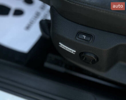 Белый Фольксваген Гольф, объемом двигателя 1.6 л и пробегом 268 тыс. км за 11000 $, фото 16 на Automoto.ua