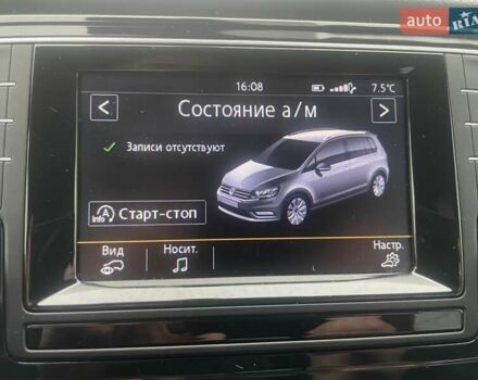 Белый Фольксваген Гольф, объемом двигателя 1.6 л и пробегом 216 тыс. км за 10900 $, фото 33 на Automoto.ua