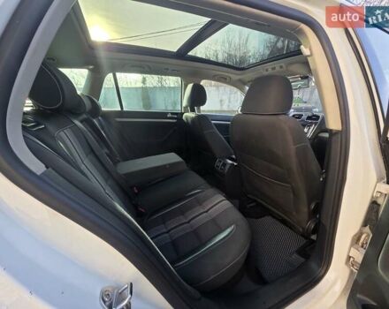 Белый Фольксваген Гольф, объемом двигателя 1.6 л и пробегом 238 тыс. км за 8450 $, фото 51 на Automoto.ua