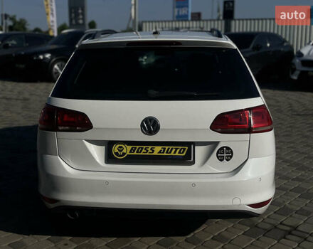 Белый Фольксваген Гольф, объемом двигателя 1.6 л и пробегом 268 тыс. км за 11000 $, фото 5 на Automoto.ua
