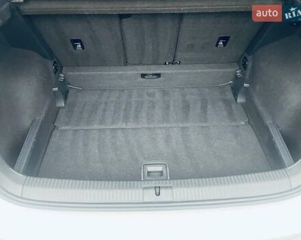 Белый Фольксваген Гольф, объемом двигателя 1.6 л и пробегом 216 тыс. км за 10900 $, фото 53 на Automoto.ua