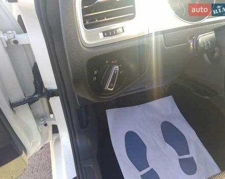 Білий Фольксваген Гольф, об'ємом двигуна 1.4 л та пробігом 209 тис. км за 9600 $, фото 18 на Automoto.ua