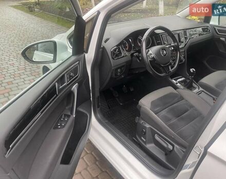 Белый Фольксваген Гольф, объемом двигателя 1.6 л и пробегом 216 тыс. км за 10900 $, фото 19 на Automoto.ua