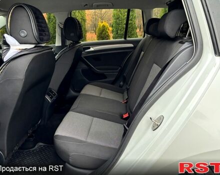 Білий Фольксваген Гольф, об'ємом двигуна 1.6 л та пробігом 246 тис. км за 9350 $, фото 8 на Automoto.ua