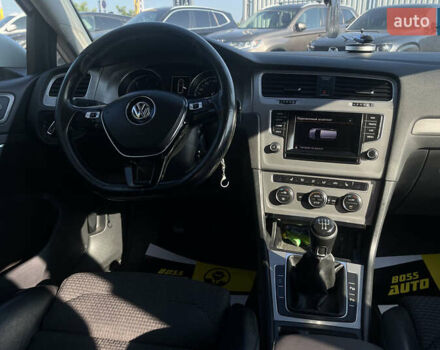 Белый Фольксваген Гольф, объемом двигателя 1.6 л и пробегом 268 тыс. км за 11000 $, фото 9 на Automoto.ua