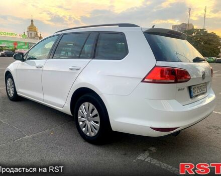 Белый Фольксваген Гольф, объемом двигателя 1.6 л и пробегом 258 тыс. км за 10700 $, фото 3 на Automoto.ua