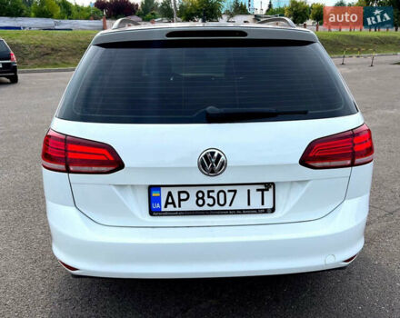 Білий Фольксваген Гольф, об'ємом двигуна 1.4 л та пробігом 280 тис. км за 11300 $, фото 5 на Automoto.ua