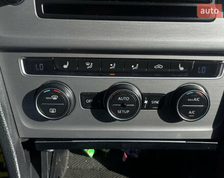 Белый Фольксваген Гольф, объемом двигателя 1.6 л и пробегом 268 тыс. км за 11000 $, фото 19 на Automoto.ua