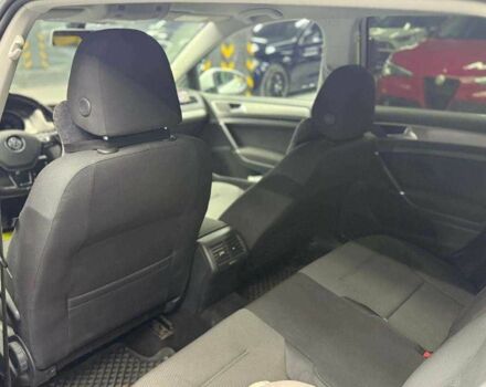 Білий Фольксваген Гольф, об'ємом двигуна 1.6 л та пробігом 231 тис. км за 11400 $, фото 23 на Automoto.ua