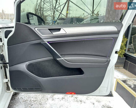 Белый Фольксваген Гольф, объемом двигателя 1.4 л и пробегом 284 тыс. км за 8500 $, фото 24 на Automoto.ua