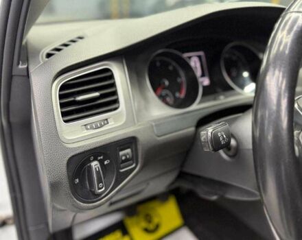 Білий Фольксваген Гольф, об'ємом двигуна 1.6 л та пробігом 231 тис. км за 11400 $, фото 11 на Automoto.ua