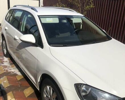 Белый Фольксваген Гольф, объемом двигателя 1.6 л и пробегом 233 тыс. км за 9000 $, фото 1 на Automoto.ua