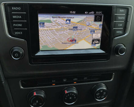 Белый Фольксваген Гольф, объемом двигателя 1.6 л и пробегом 210 тыс. км за 10000 $, фото 30 на Automoto.ua