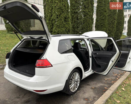 Белый Фольксваген Гольф, объемом двигателя 1.6 л и пробегом 246 тыс. км за 9350 $, фото 22 на Automoto.ua