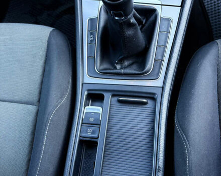 Белый Фольксваген Гольф, объемом двигателя 1.6 л и пробегом 256 тыс. км за 9500 $, фото 20 на Automoto.ua